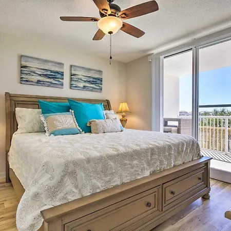 Snowbirds Retreat Walkable Destin Condo With View!